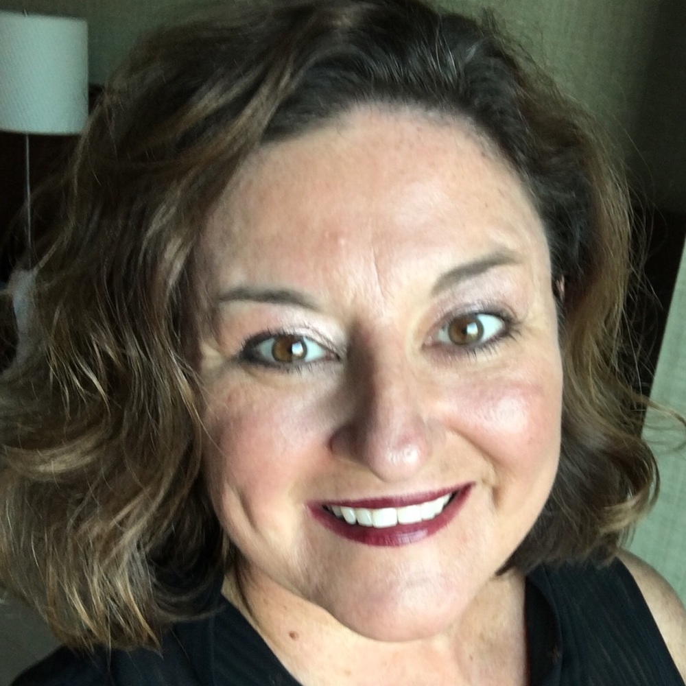 Meet your Posher, Robyn